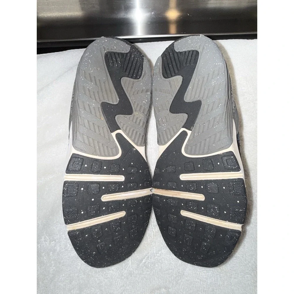 Nike Boys Air Max Size 1.5Y Excee FB3058-002 Black Running Shoes‎ Sneakers